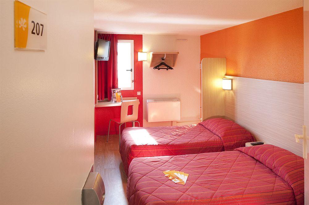 Premiere Classe Paris Ouest - Nanterre - La Defense Exterior photo